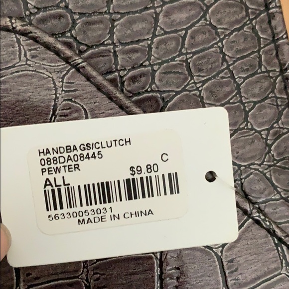 BUNDLE F21 clutches (convertible to crossbody) - Picture 6 of 6